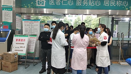 西迪公(gōng)司組織員工(gōng)集體(tǐ)接種新(xīn)冠疫苗