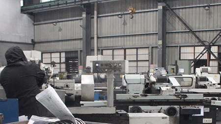 内圓磨床磨硬質(zhì)合金的正确使用(yòng)方法